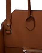 Madeleine 37